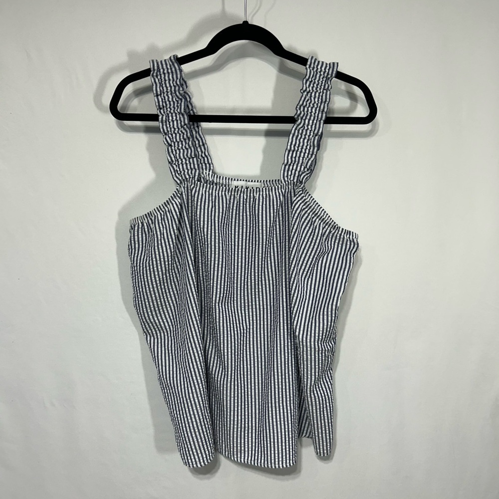 Striped blue and White Women's stretchy Top. Size XL.